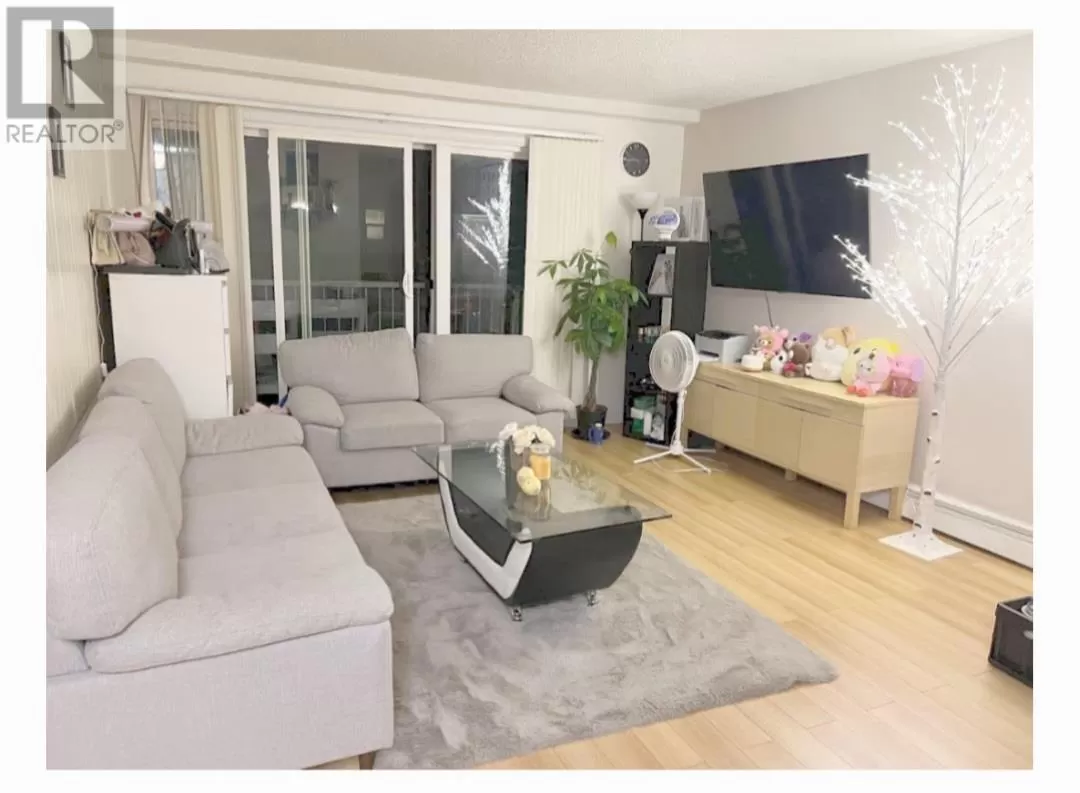 Apartment for rent: 207 7200 Lindsay Road, Richmond, British Columbia V7C 3M6