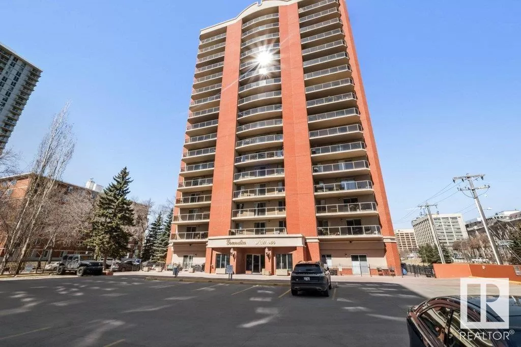 Apartment for rent: #207 9741 110 St Nw, Edmonton, Alberta T5K 2V8