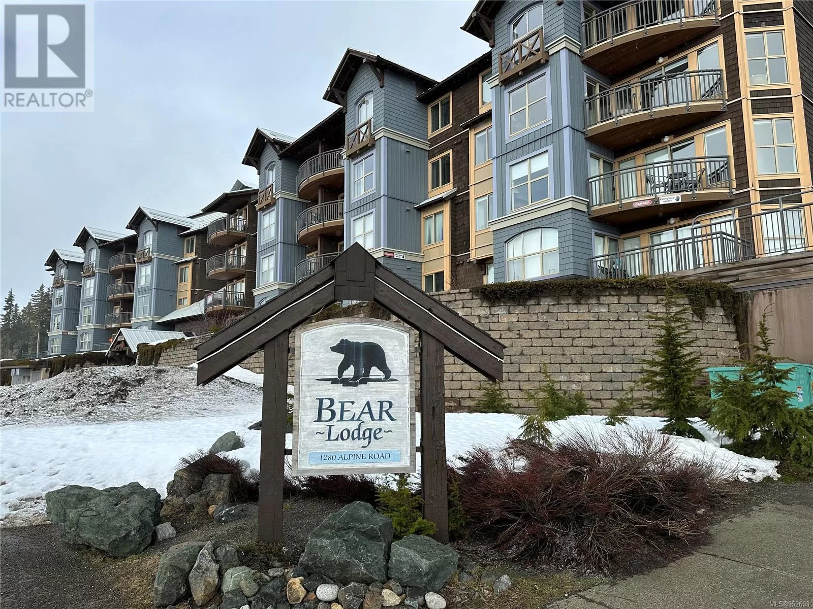 Apartment for rent: 208 1280 Alpine Rd, Courtenay, British Columbia V9J 1L0