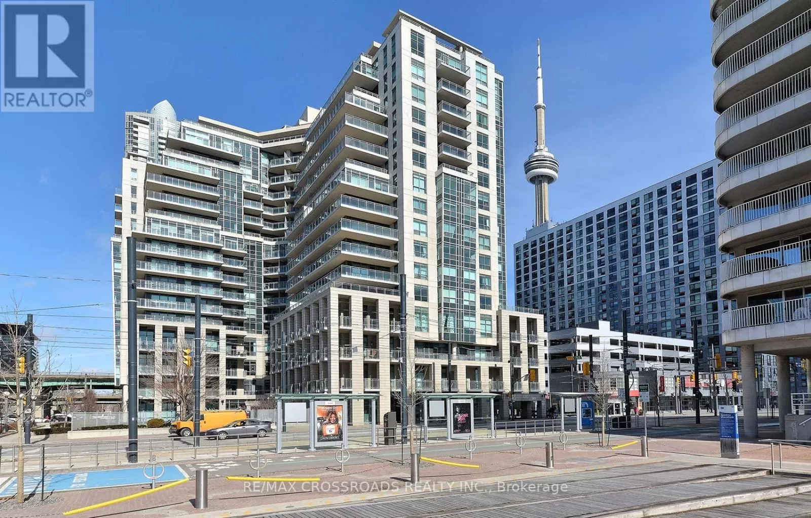 Apartment for rent: 208 - 410 Queens Quay W, Toronto, Ontario M5V 2Z3
