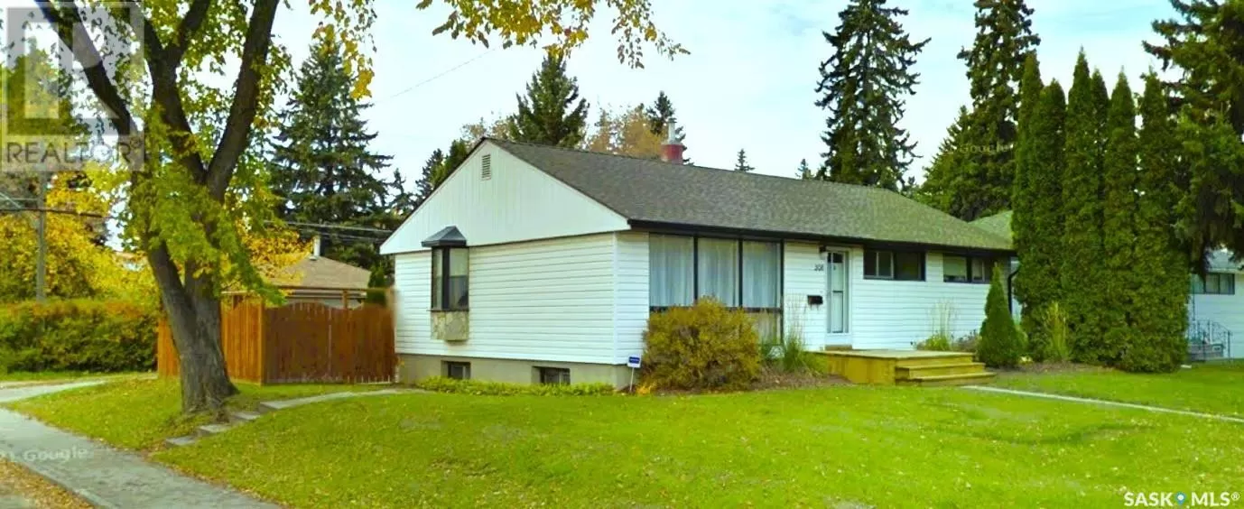 House for rent: 208 Wilson Crescent, Saskatoon, Saskatchewan S7J 2L7