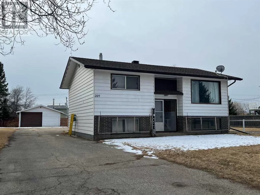House for rent: 209 2 Avenue Ne, Slave Lake, Alberta T0G 2A2