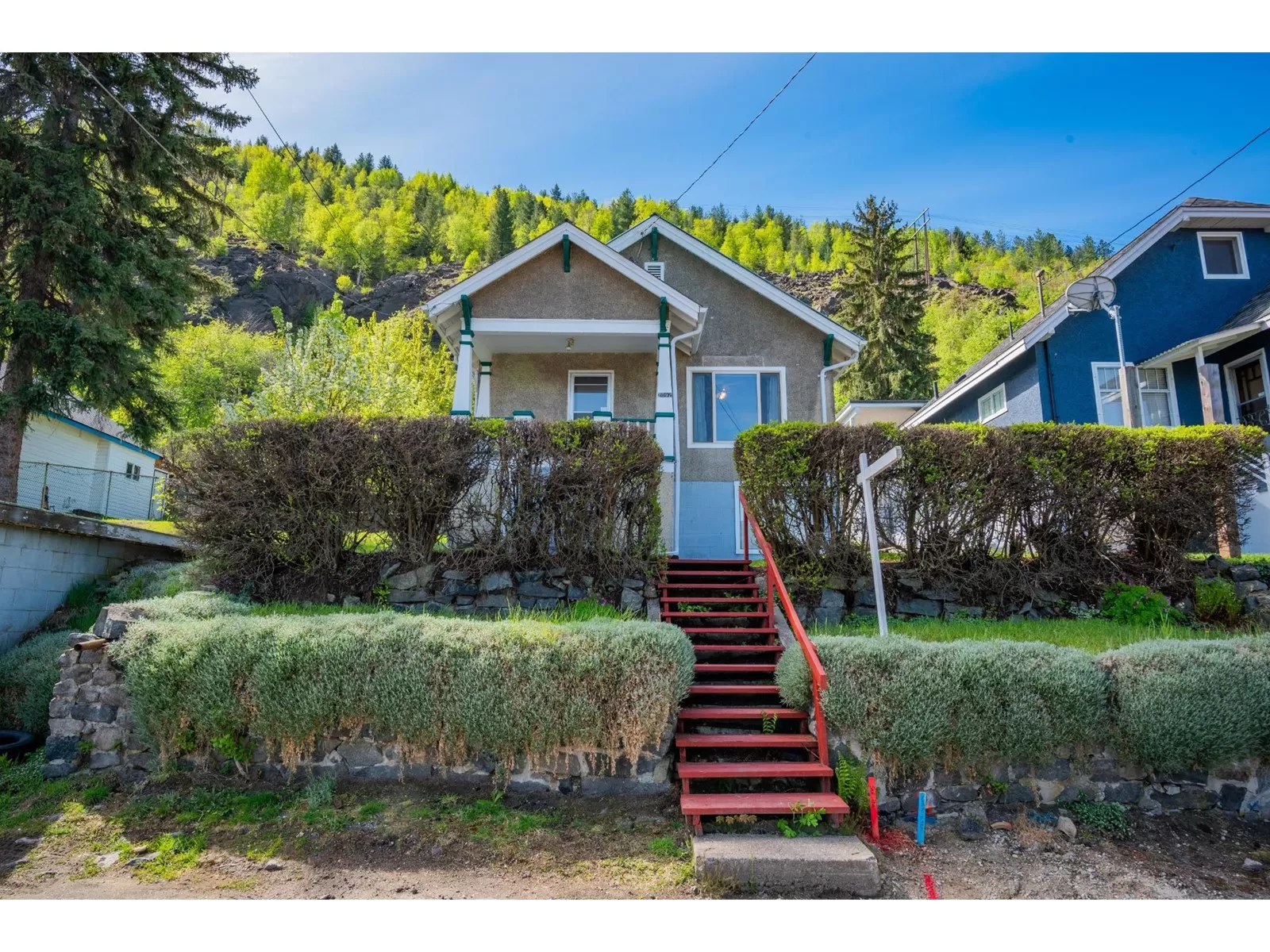 House for rent: 2092 Daniel Street, Trail, British Columbia V1R 4G9