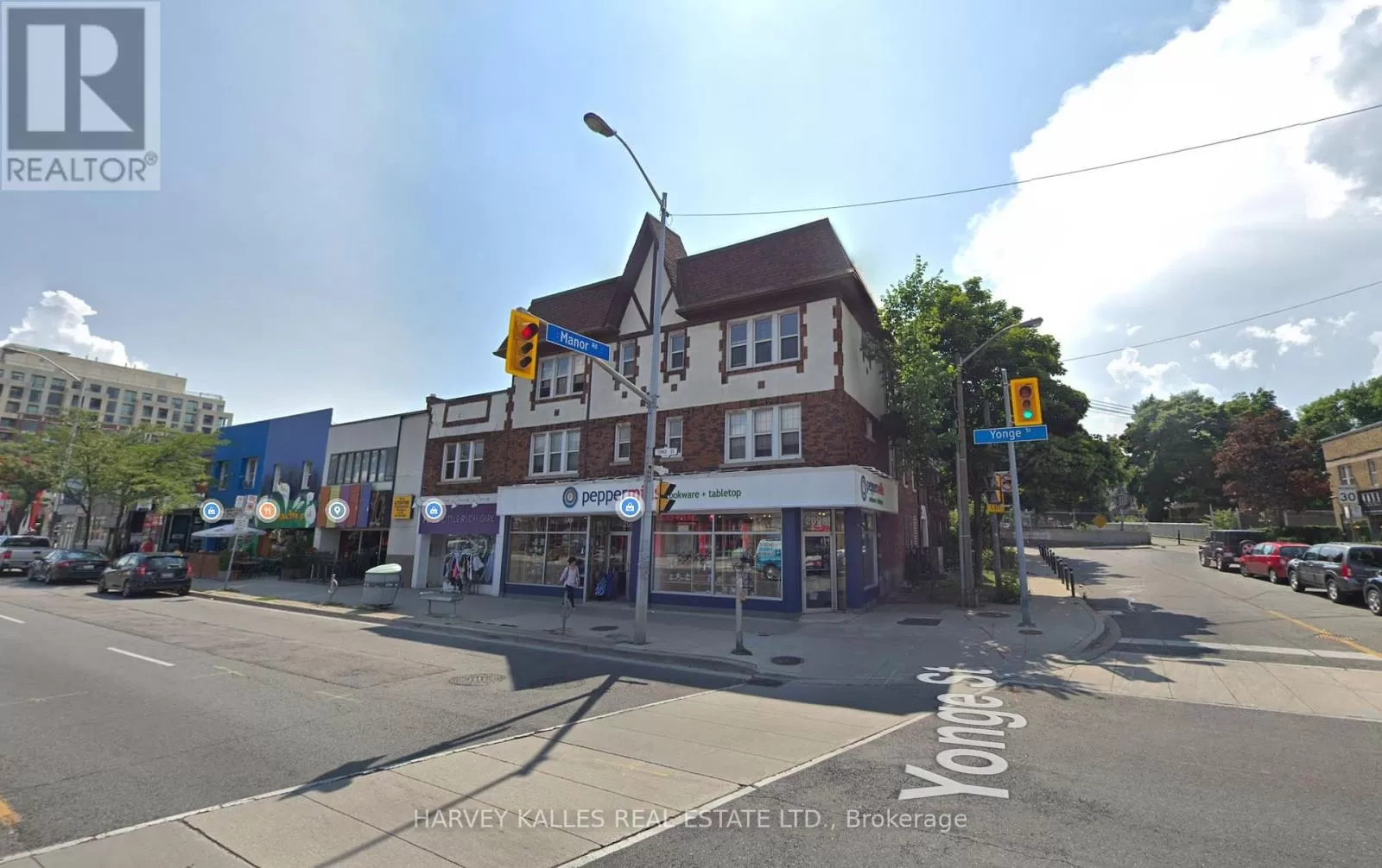 2098 Yonge Street, Toronto, Ontario M4S 2A3