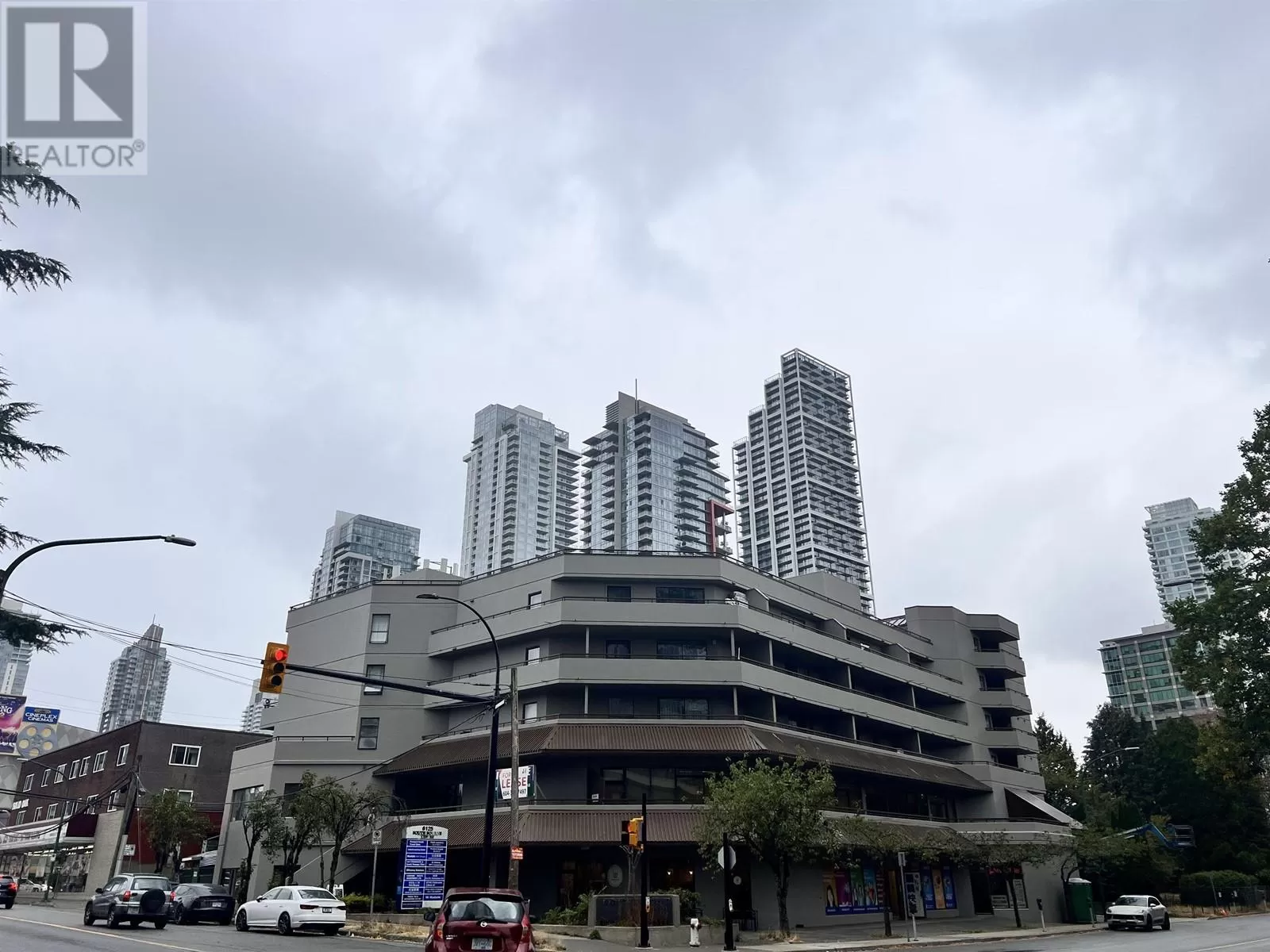 210 6125 Sussex Avenue, Burnaby, British Columbia V5H 4G1
