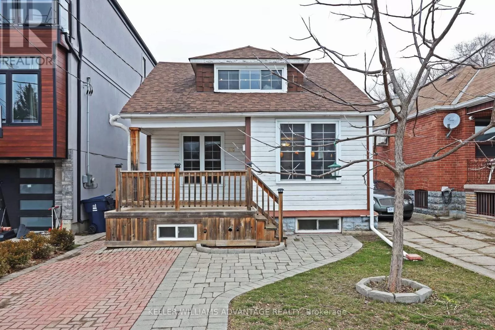 House for rent: 210 Gowan Avenue, Toronto, Ontario M4J 2K6