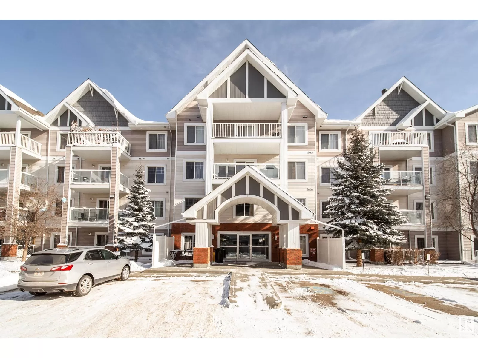Apartment for rent: #211 13710 150 Av Nw Nw, Edmonton, Alberta T6V 0B2