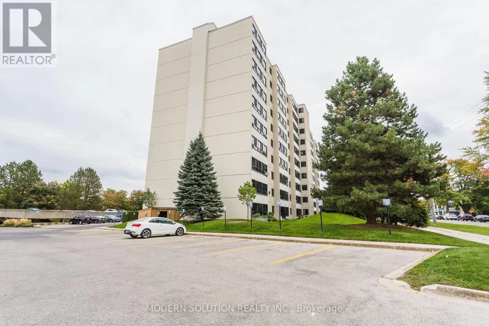 Apartment for rent: 211 - 600 Grenfell Drive, London, Ontario N5X 2R8