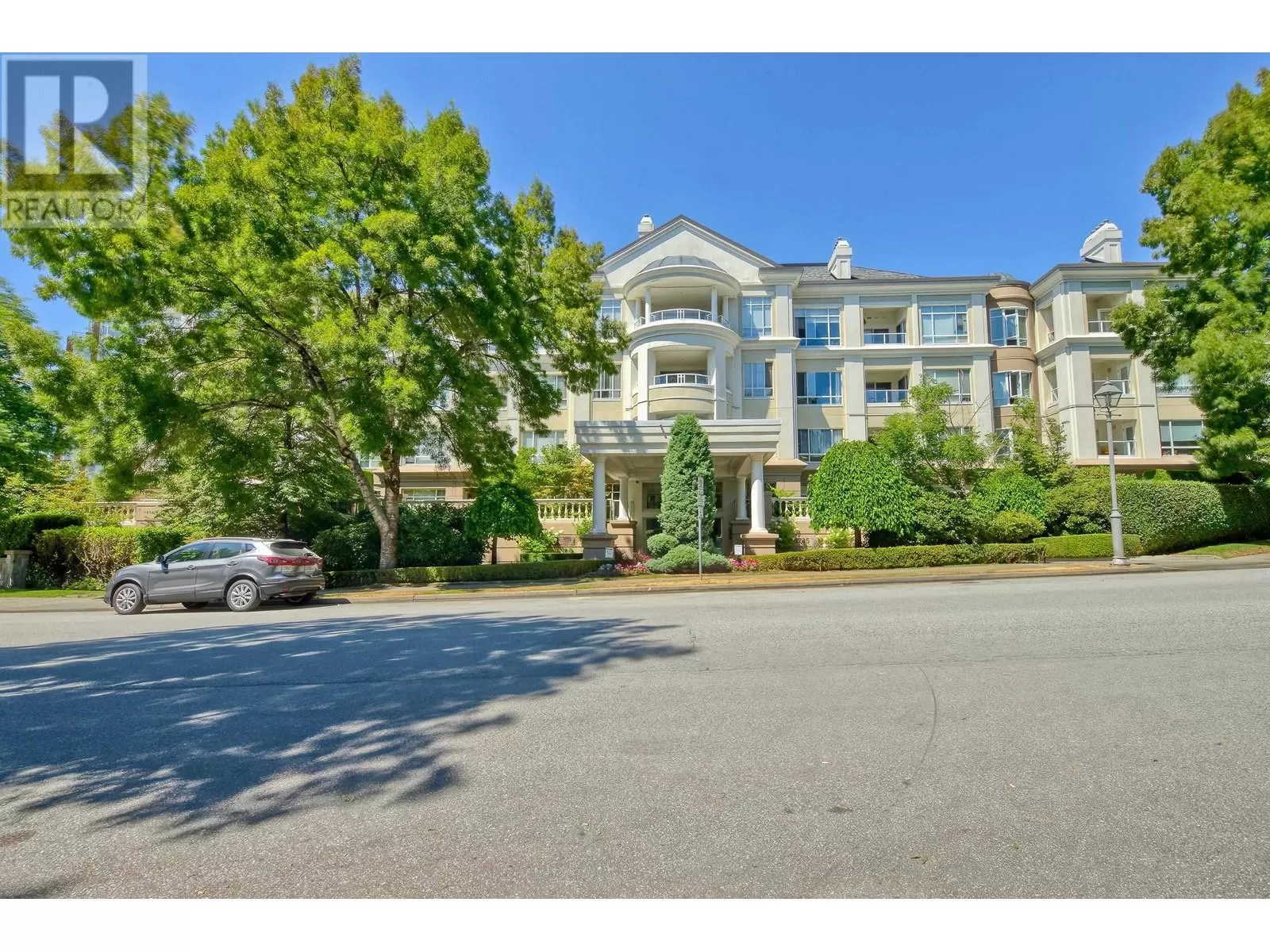 Apartment for rent: 212 5735 Hampton Place, Vancouver, British Columbia V6T 2G8