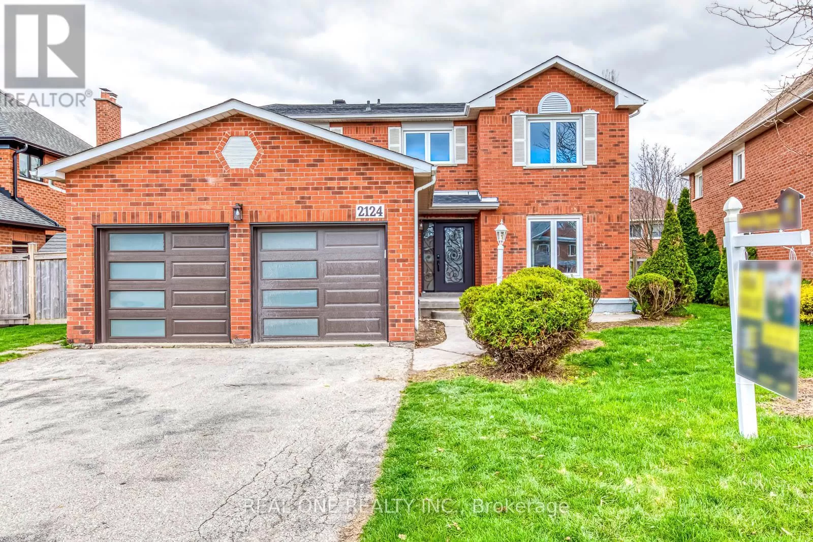 House for rent: 2124 Grand Blvd, Oakville, Ontario L6H 5M3