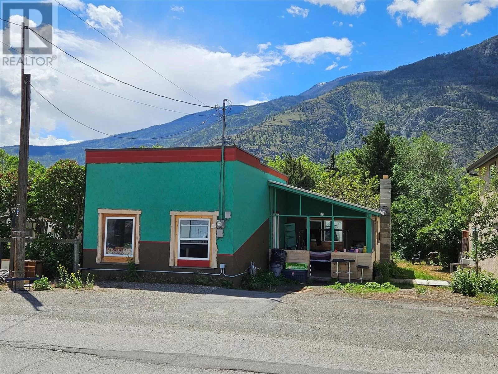 House for rent: 2149 Main Street, Cawston, British Columbia V0X 1C1