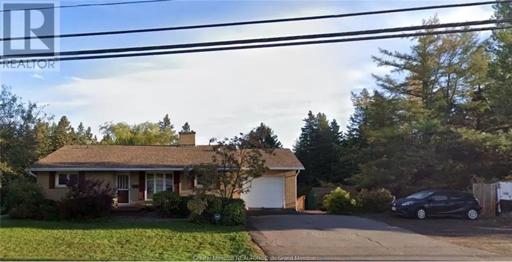 House for rent: 2149-2155 Mountain Rd, Moncton, New Brunswick E1G 1B5