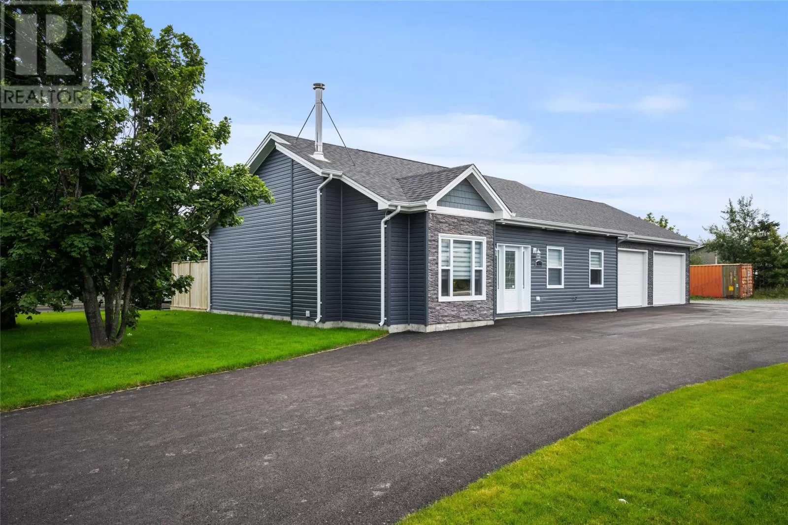 House for rent: 216 St Thomas Line, PARADISE, Newfoundland & Labrador A1L 2L6