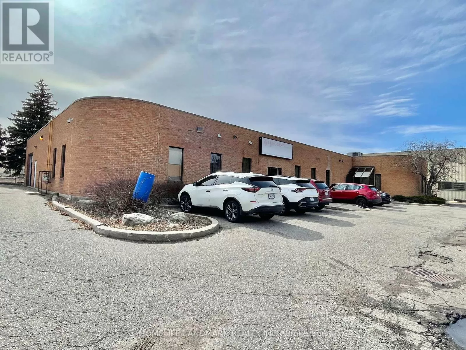 Warehouse for rent: 2174 Torquay Mews, Mississauga, Ontario L5N 2M6
