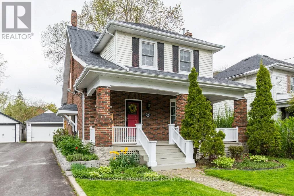 House for rent: 218 Foster Avenue, Belleville, Ontario K8N 3R2