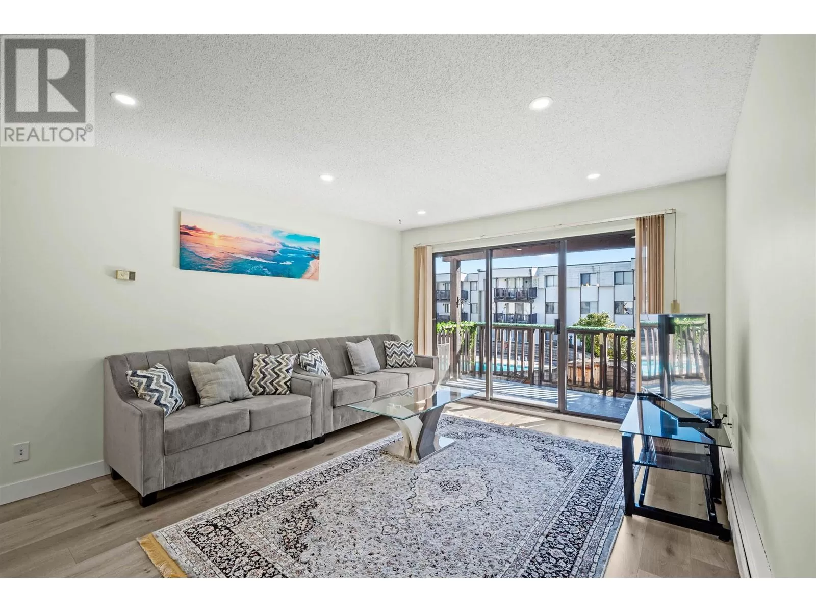 Apartment for rent: 219 12170 222 Street, Maple Ridge, British Columbia V2X 8H1