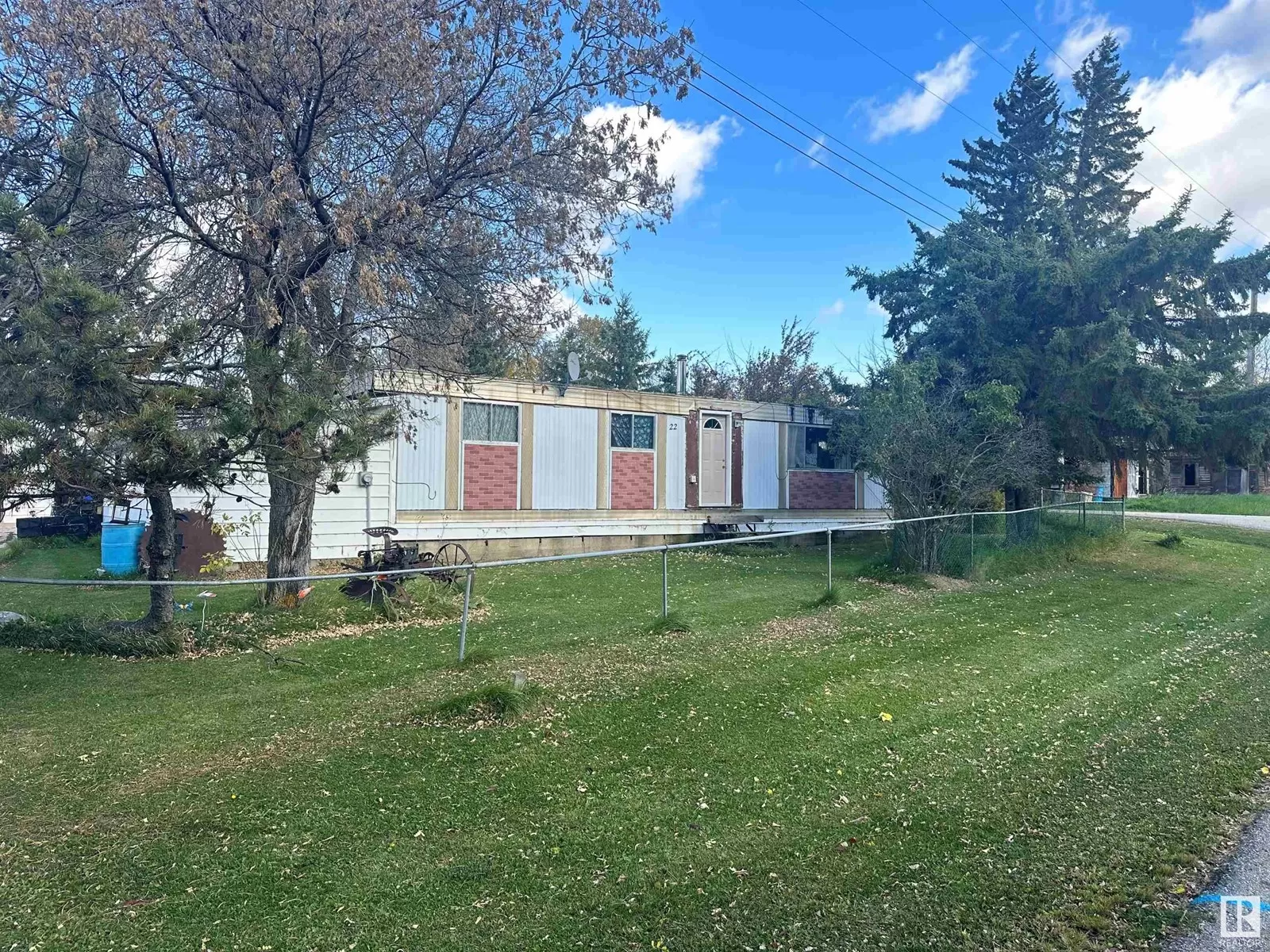 House for rent: #22 20575 Wye Rd Ne, Rural Strathcona County, Alberta T8G 1H1
