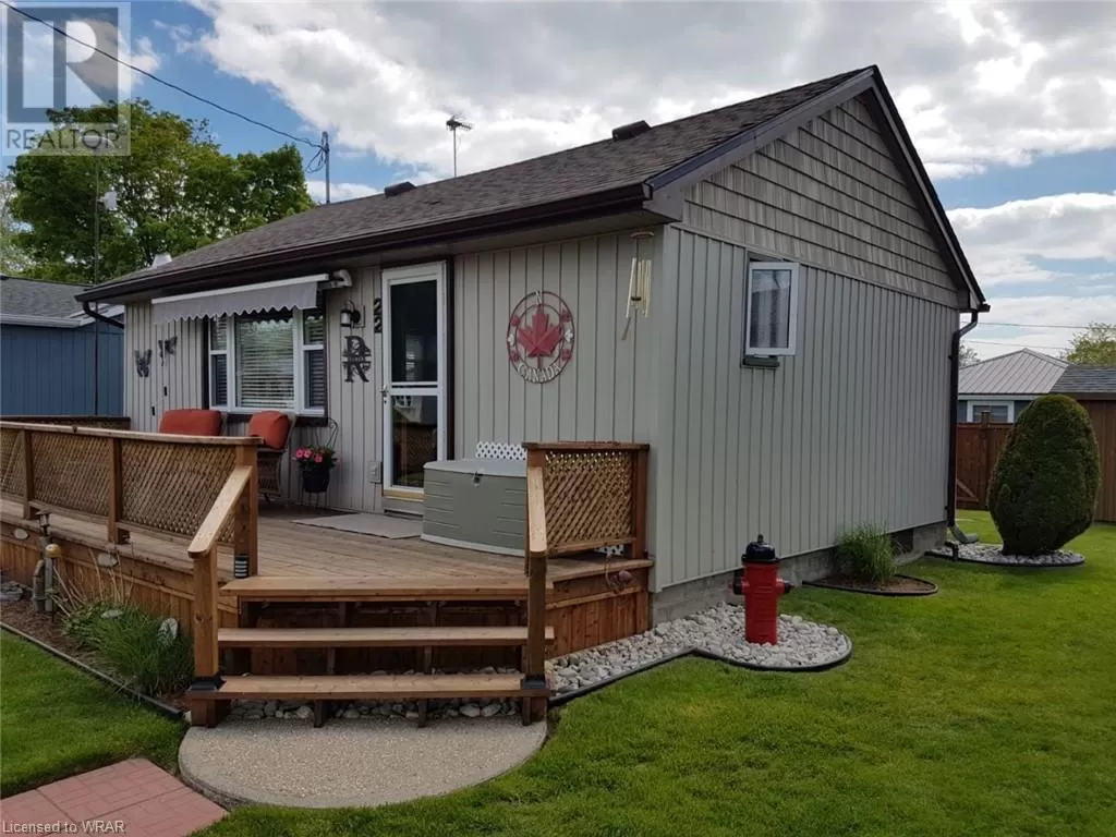 House for rent: 22 4th Avenue, Long Point, Ontario N0E 1M0