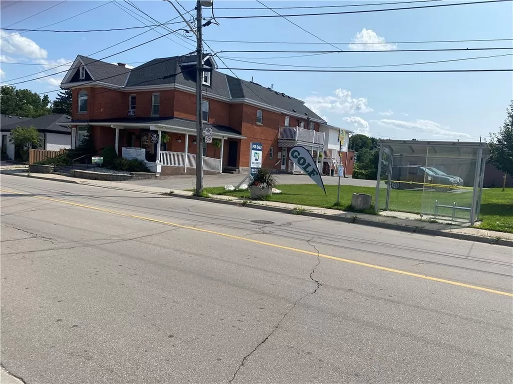Commercial Mix for rent: 22 Mill Street S, Waterdown, Ontario L0R 2H0