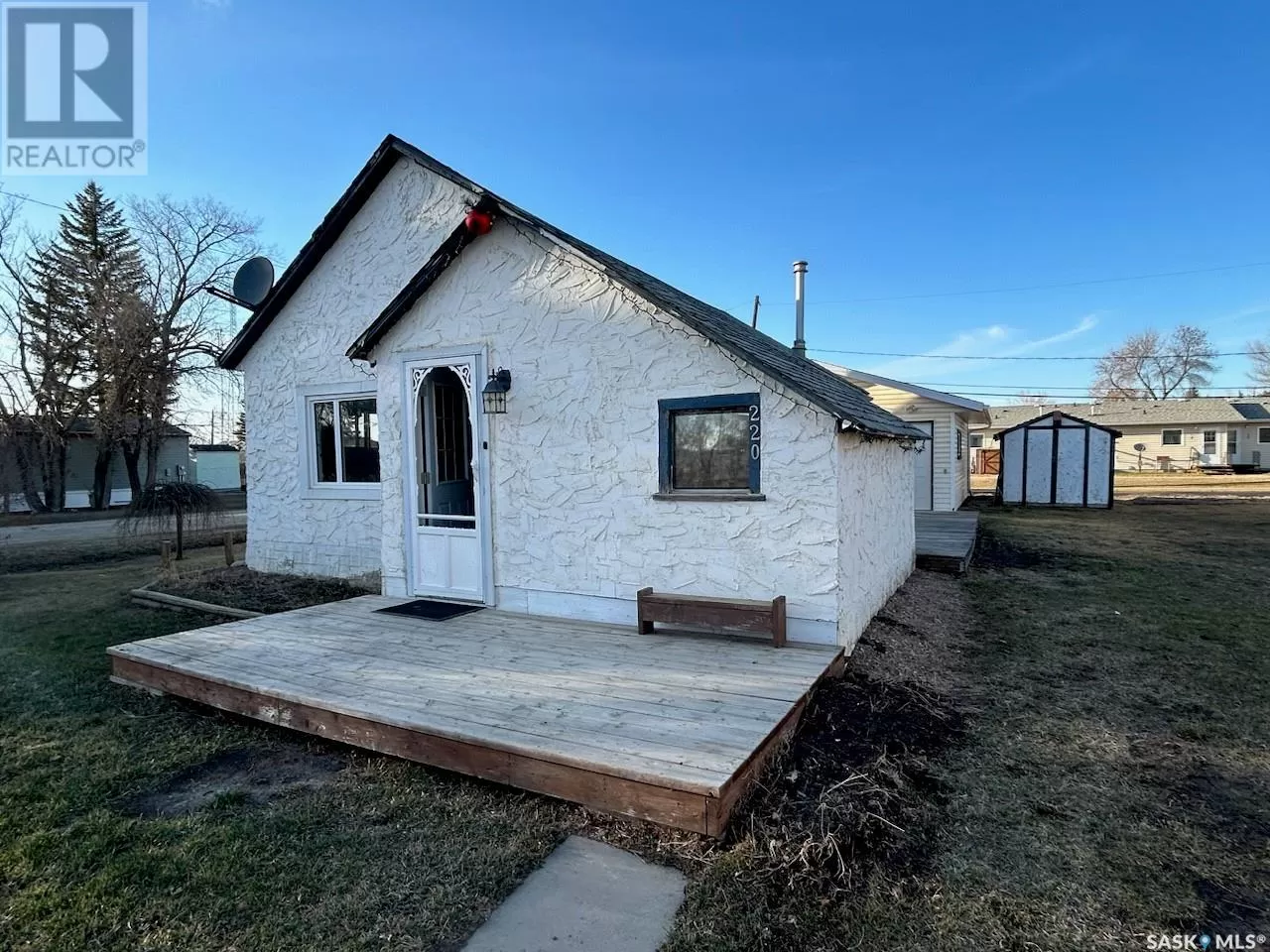 House for rent: 220 2nd Avenue W, Maidstone, Saskatchewan S0M 1M0
