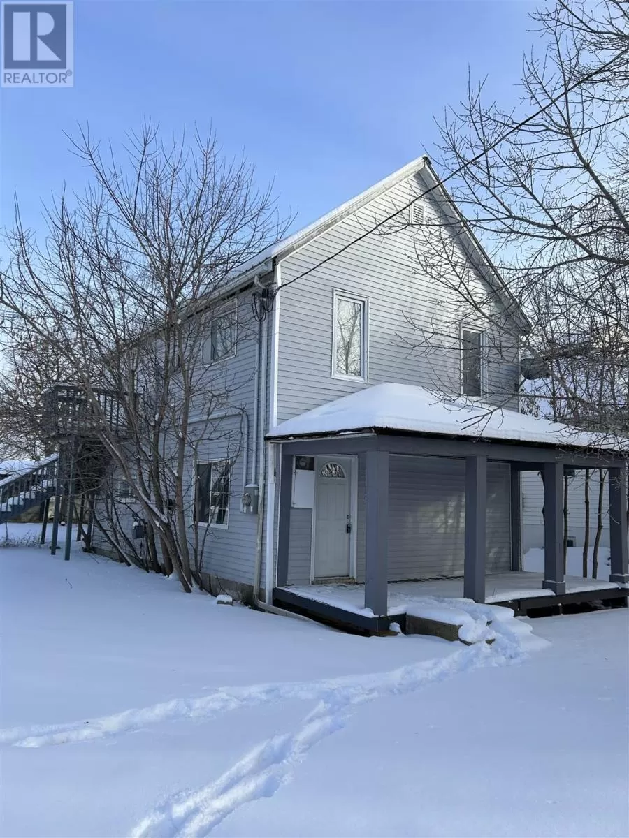 Duplex for rent: 220 Second St, Rainy River, Ontario P0W 1L0