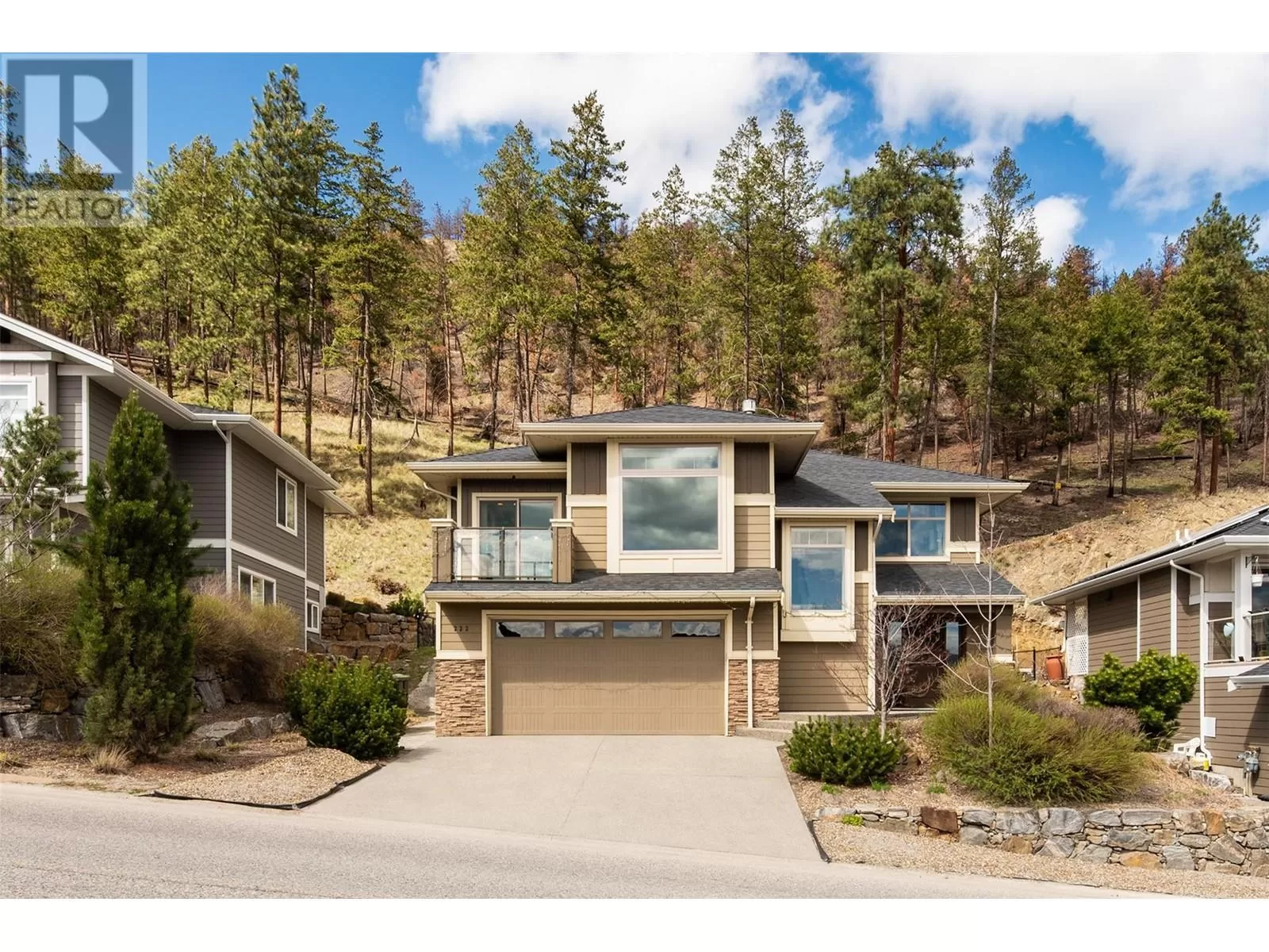 House for rent: 222 Upper Canyon Drive N, Kelowna, British Columbia V1V 3C7