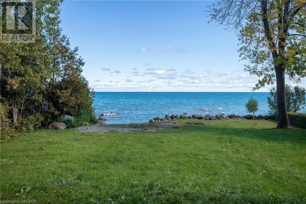 223 Lakeshore Road S, Meaford, Ontario N4L 0A7