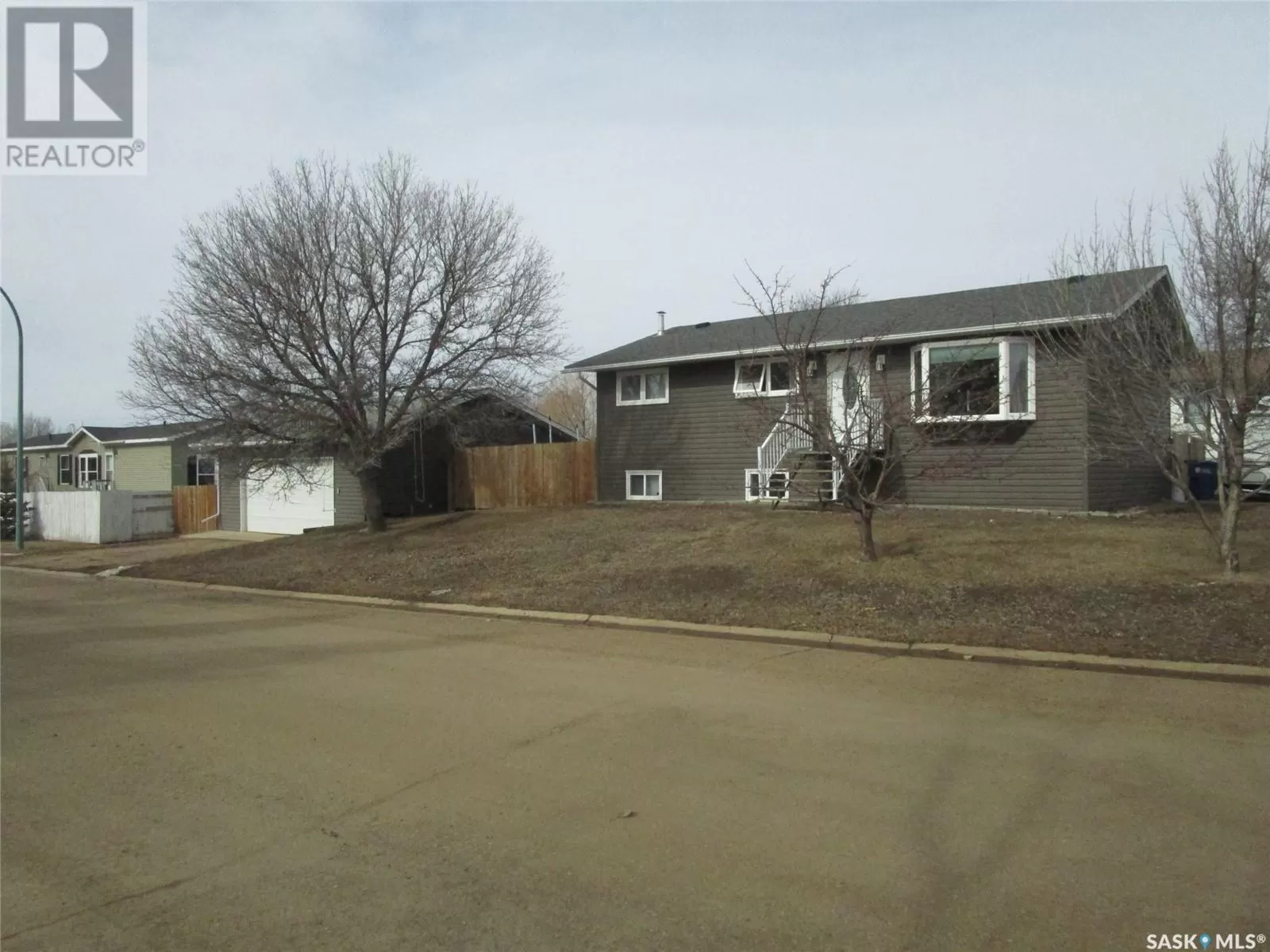 House for rent: 224 Crawford Avenue, Coronach, Saskatchewan S0H 0Z0