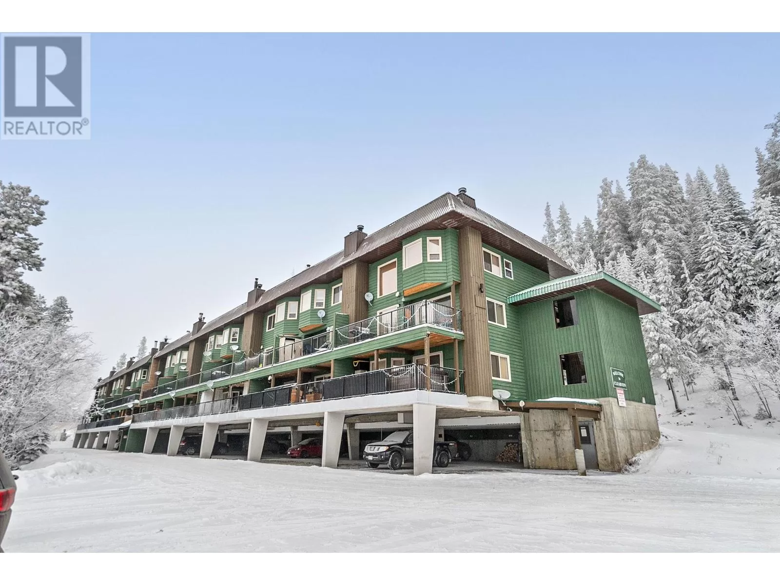 Row / Townhouse for rent: 225 Clearview Road Unit# 803, Apex Mountain, British Columbia V2A 0E2