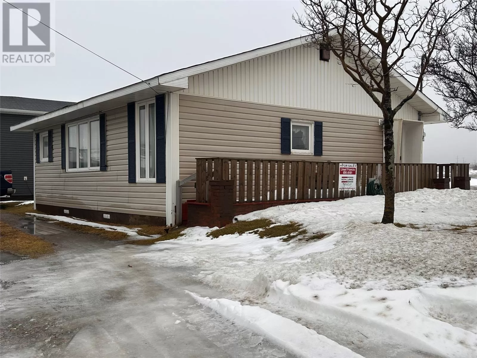 House for rent: 23 Grand Bay Road, Port aux Basques, Newfoundland & Labrador A0M 1C0
