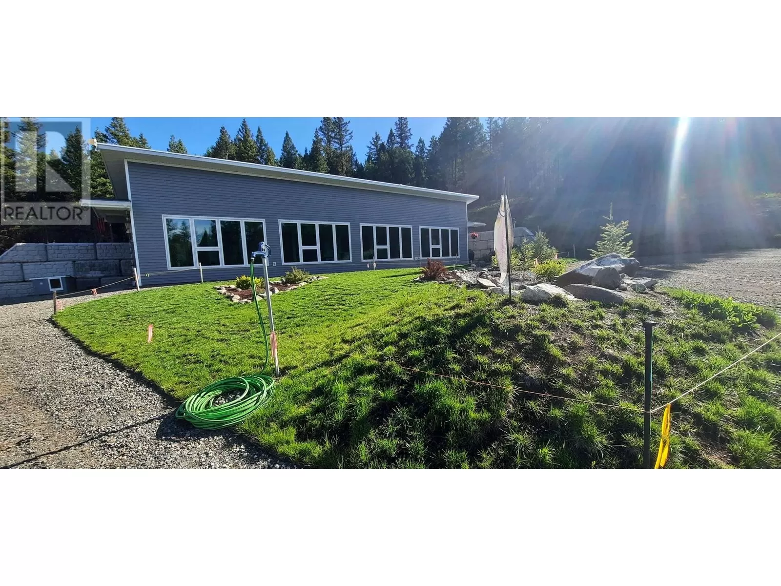 House for rent: 2325 Chimney Lake Road, Williams Lake, British Columbia V2G 4W2