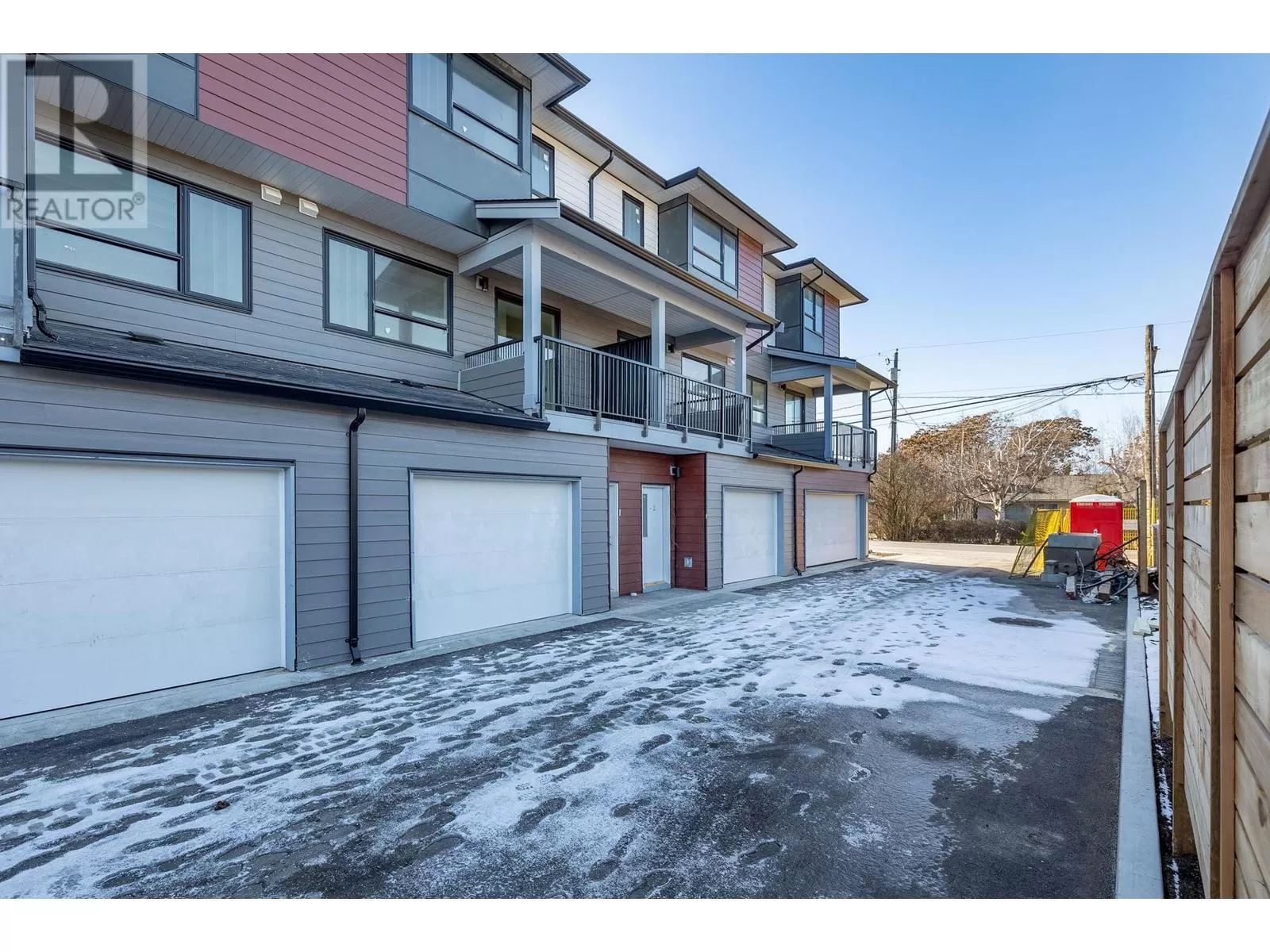 Row / Townhouse for rent: 235 Taylor Road Unit# 3, Rutland, British Columbia V1Y 8K5