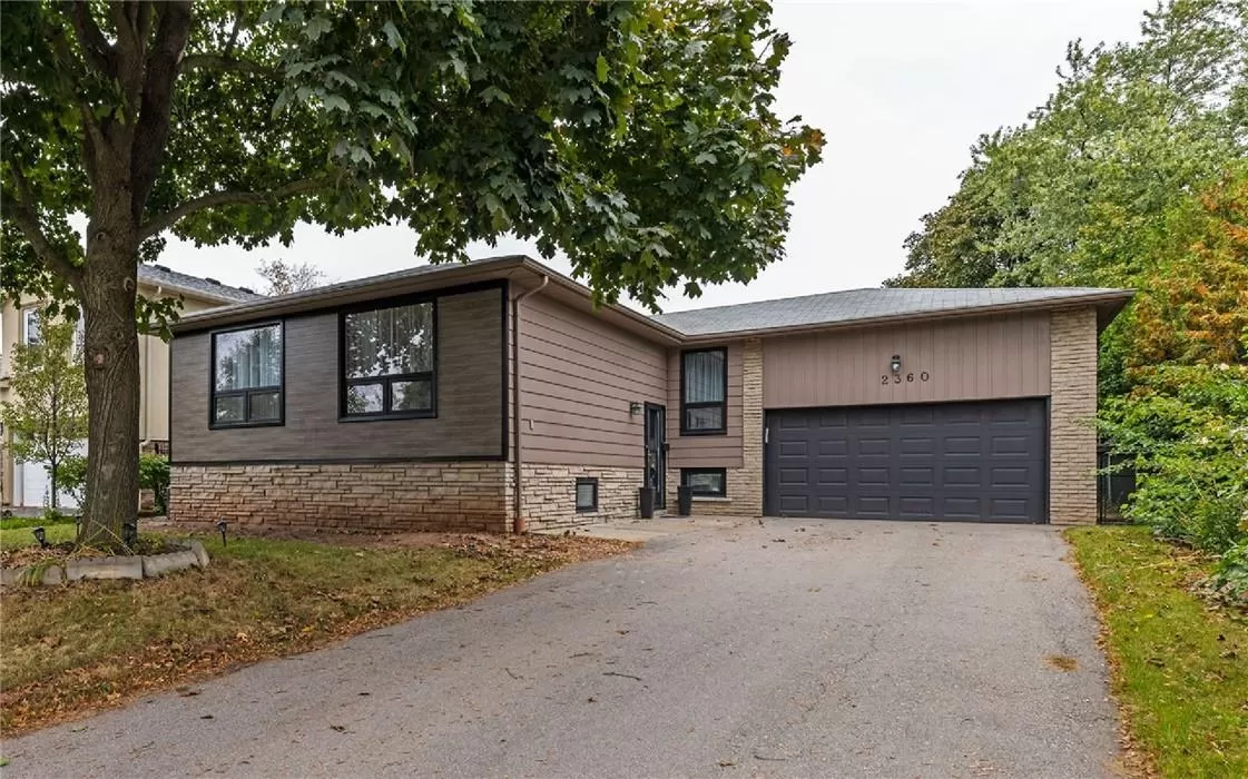 House for rent: 2360 Wyandotte Drive, Oakville, Ontario L6L 2T6