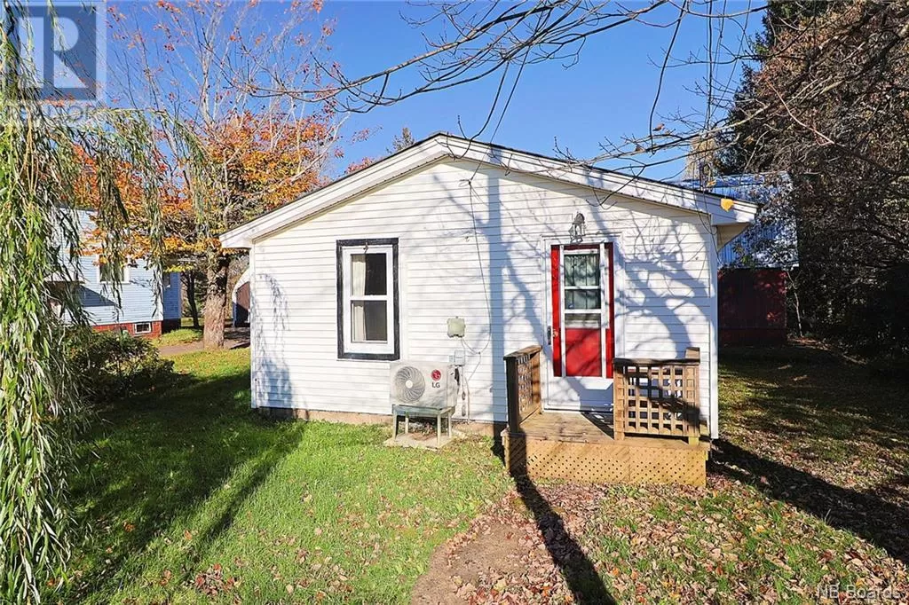 House for rent: 237/239 Logue Road, Minto, New Brunswick E4B 3X4