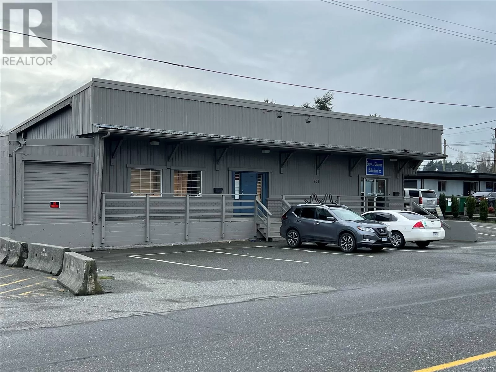 Retail for rent: 239 Puntledge Rd, Courtenay, British Columbia V9N 3P9