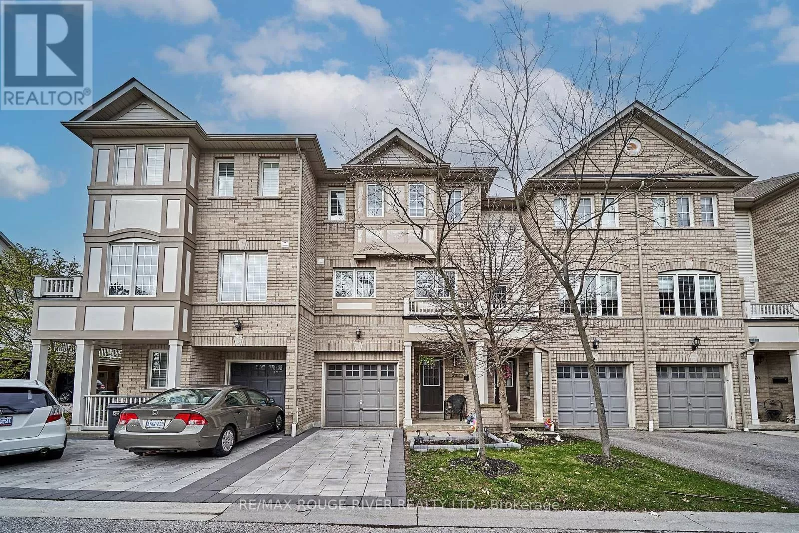 Row / Townhouse for rent: #24 -1850 Kingston Rd, Pickering, Ontario L1V 0A2