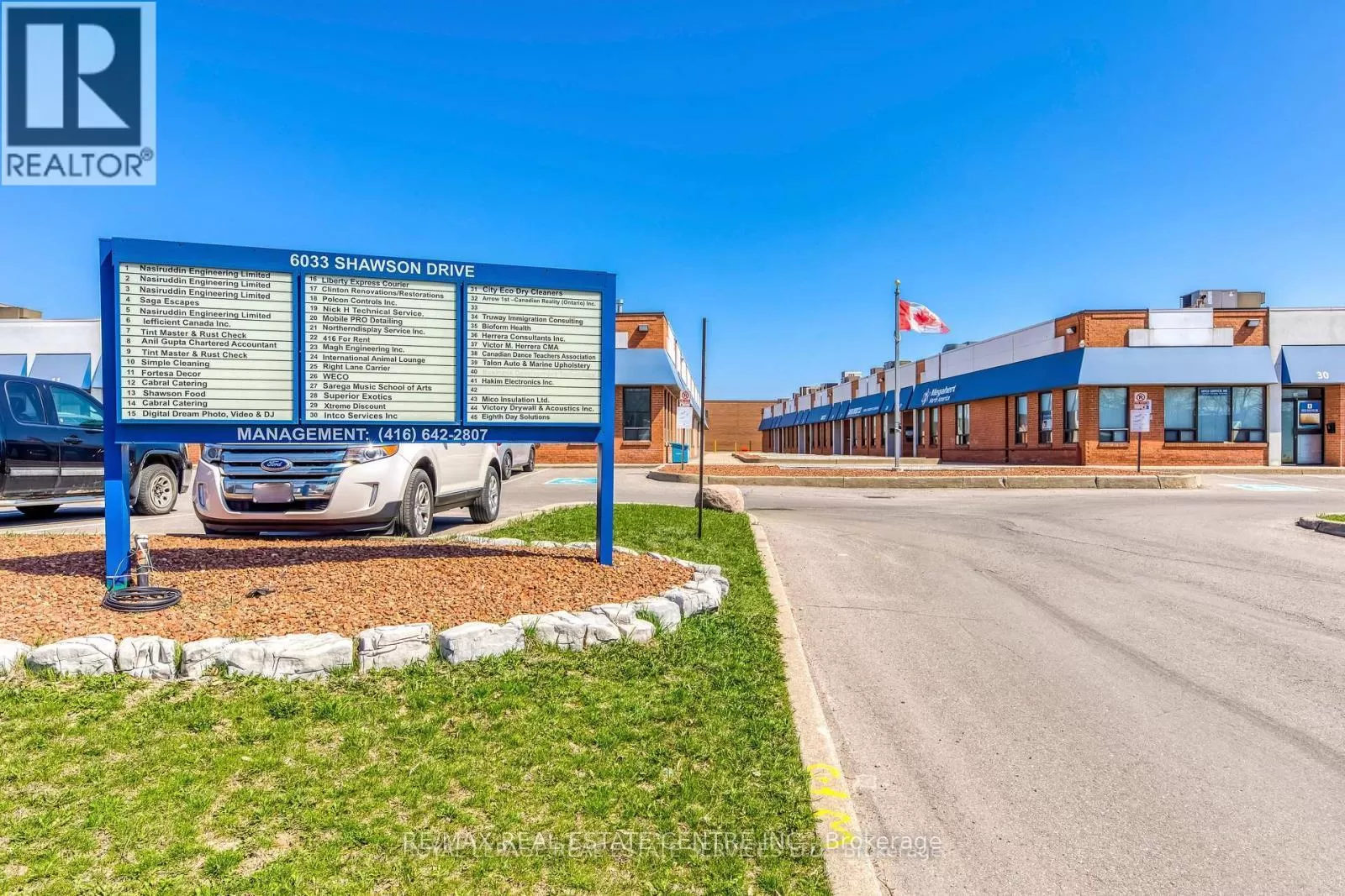 Warehouse for rent: #24 -6033 Shawson Dr, Mississauga, Ontario L5T 1H8
