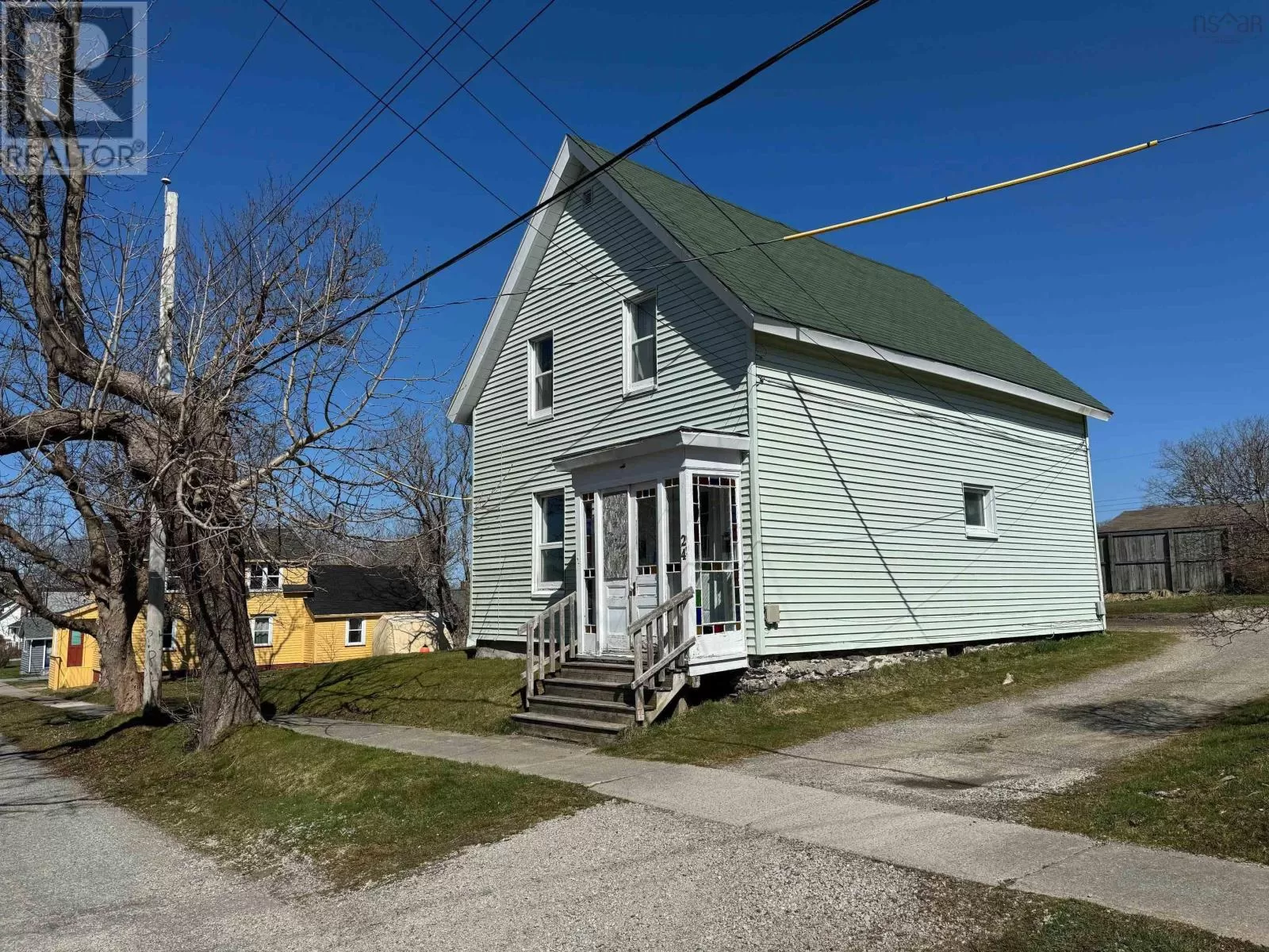 Duplex for rent: 24 Chester Street, Yarmouth, Nova Scotia B5A 2X6