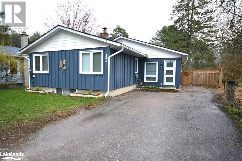 House for rent: 240 Muskoka Beach Road, Gravenhurst, Ontario P1P 1M6