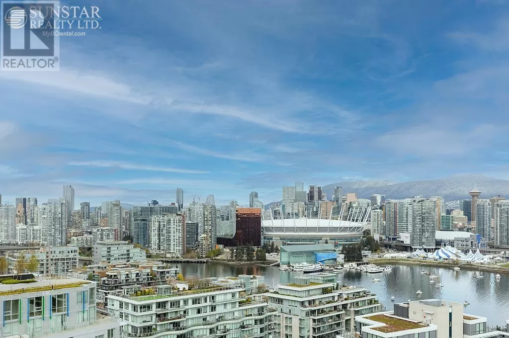 Apartment for rent: 2402 1775 Quebec Street, Vancouver, British Columbia V5T 1B3