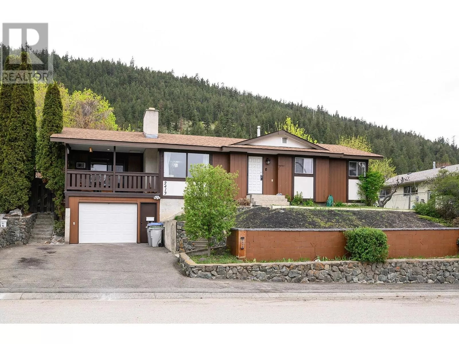 House for rent: 2413 Nechako Drive, Kamloops, British Columbia V2E 1S6