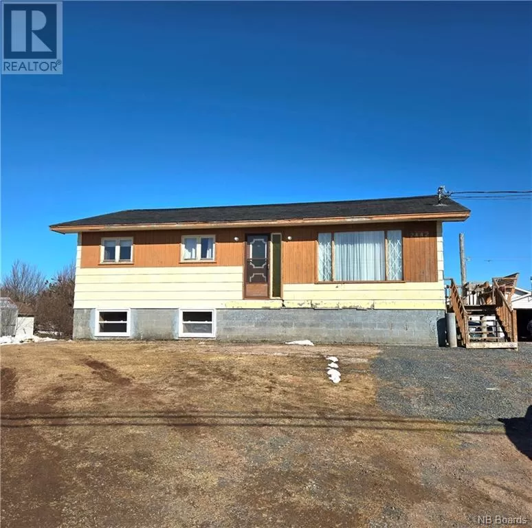 House for rent: 2442 Route 305, Cap-Bateau, New Brunswick E8T 3H4