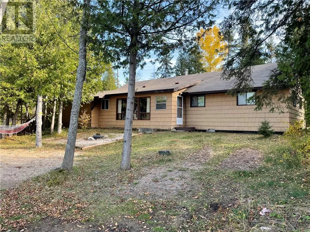 Recreational for rent: 2488 Highway 540 Se, Little Current, Ontario P0P 1W0
