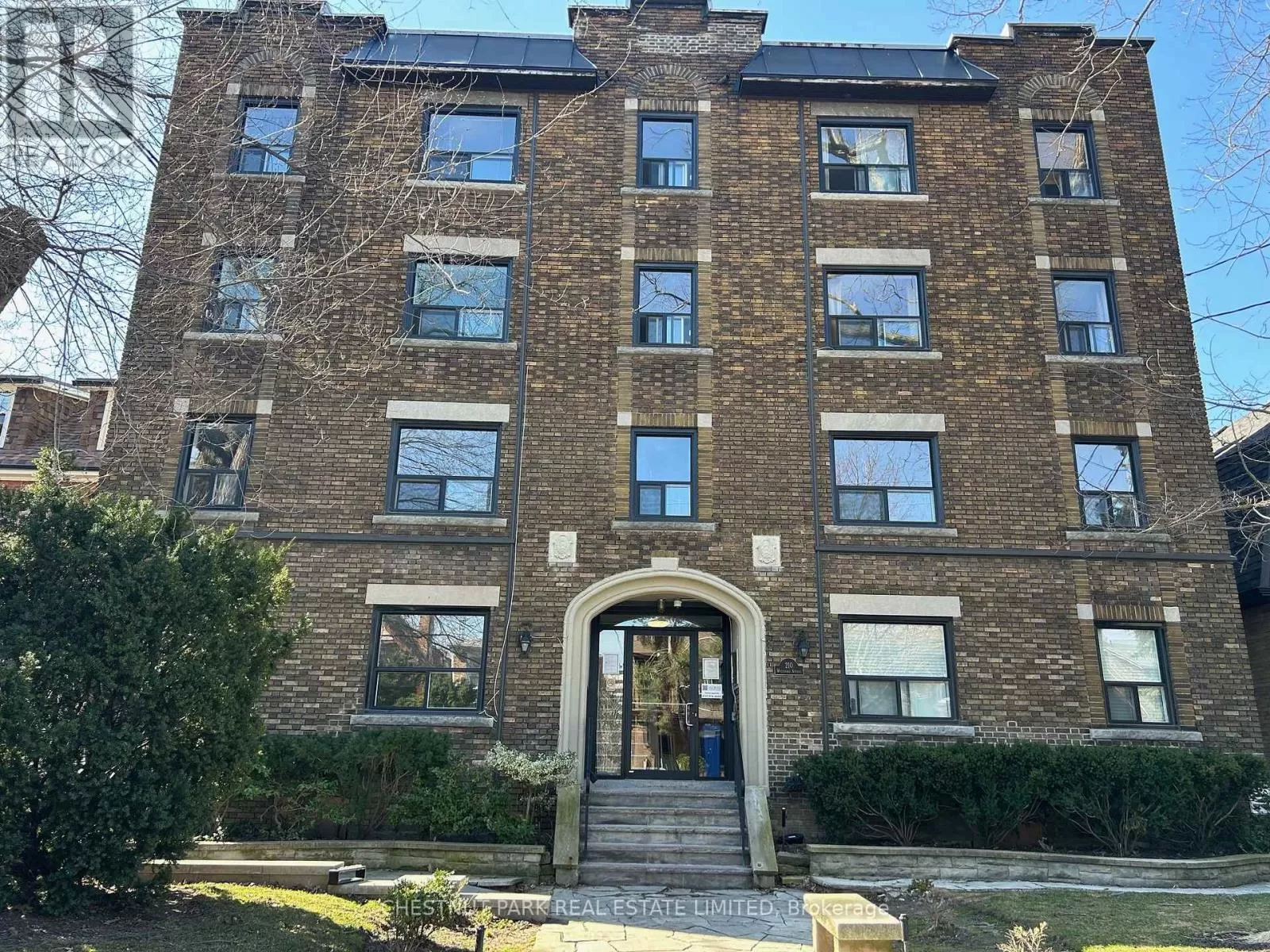 Other for rent: 25 - 210 Wychwood Avenue, Toronto, Ontario M6C 2T3