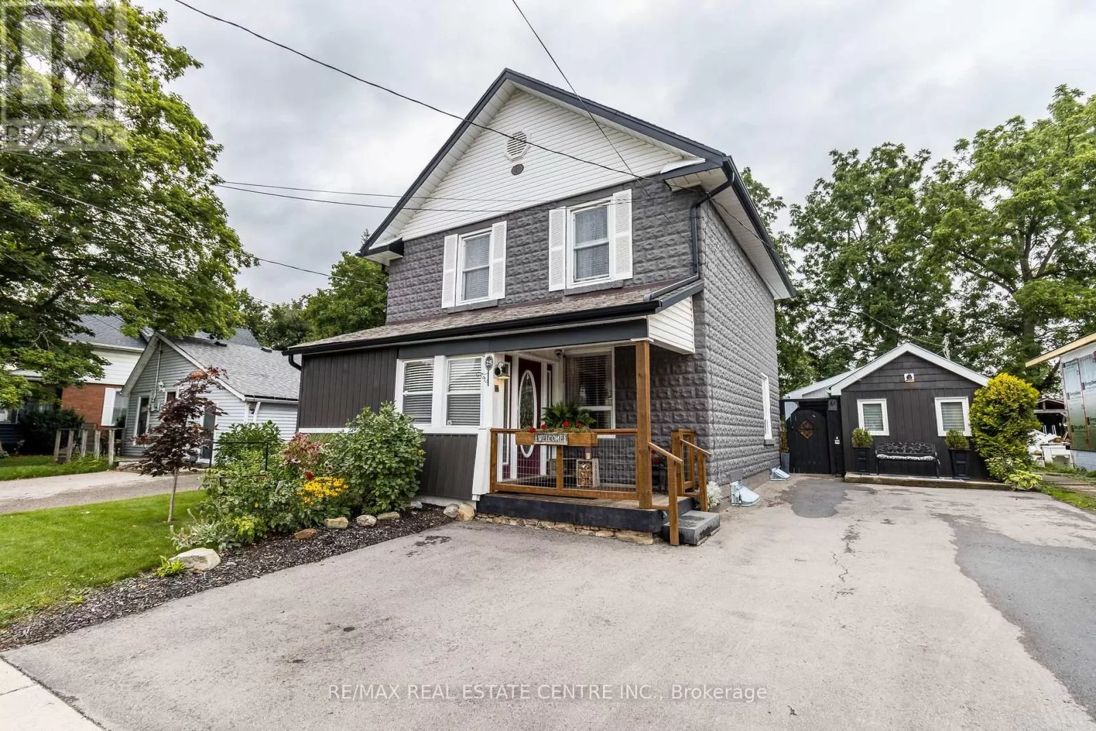 House for rent: 25 Victoria Street, Halton Hills, Ontario L7G 3N5
