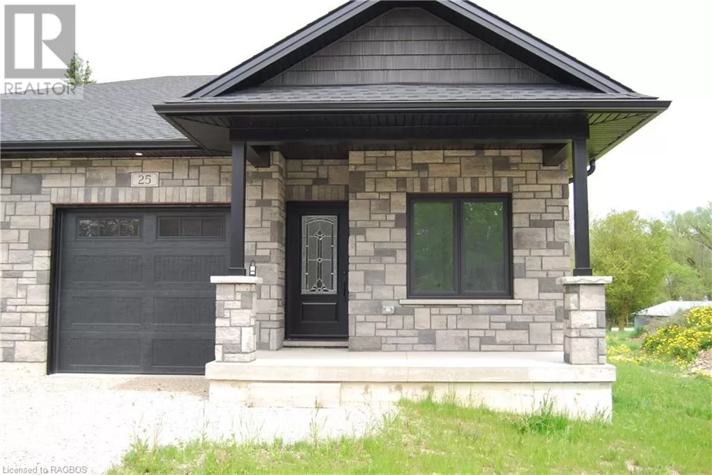 House for rent: 25 William Street S, Clifford, Ontario N0G 1M0