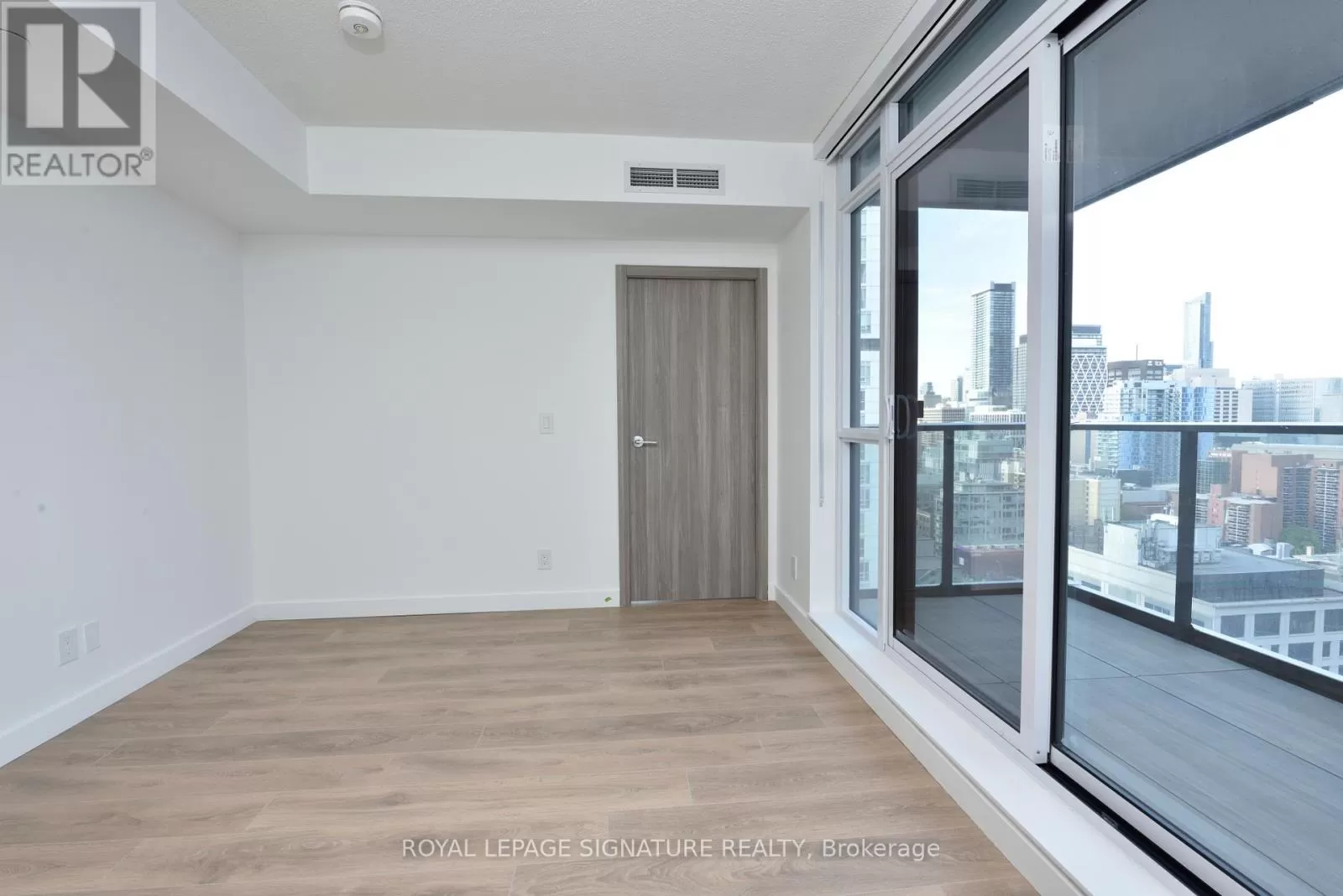 Apartment for rent: 2501 - 38 Widmer Street, Toronto, Ontario M5V 0P7