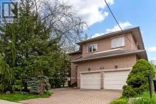 House for rent: 255 Elmwood Avenue, Toronto, Ontario M2N 3M8