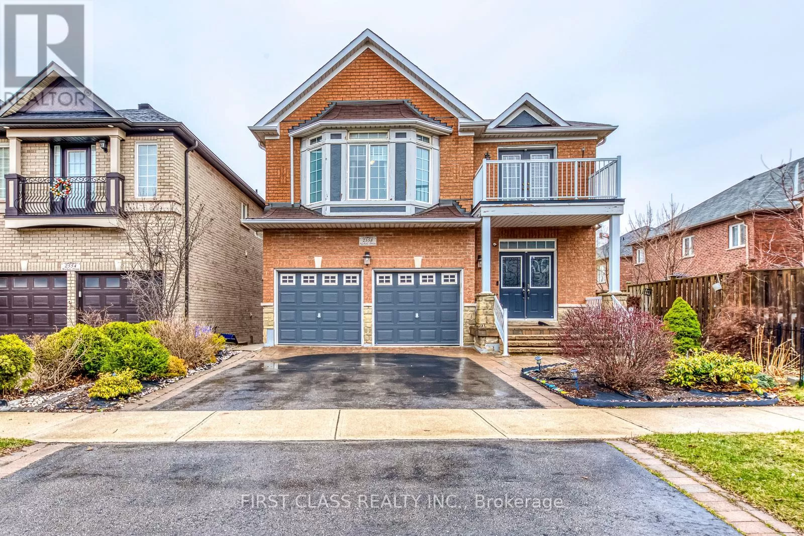House for rent: 2558 Nichols Drive, Oakville, Ontario L6H 7L3