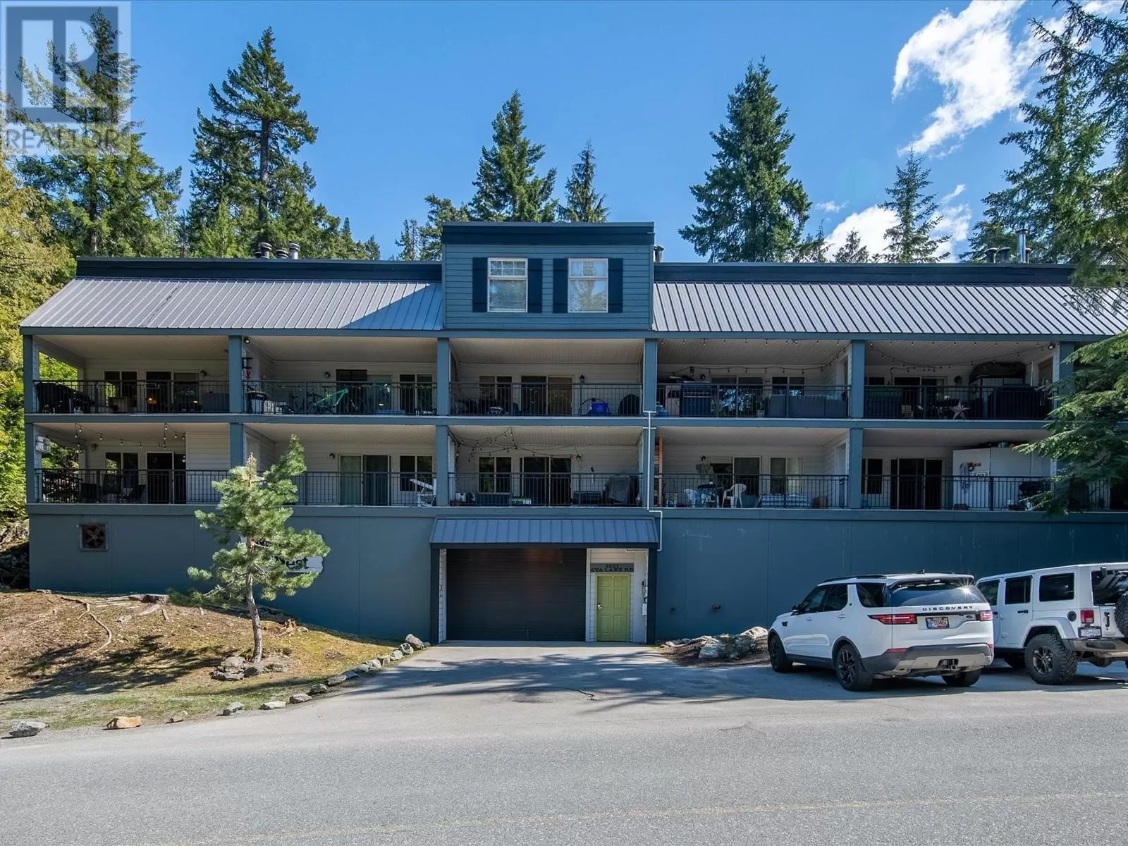 Row / Townhouse for rent: 26 2201 Eva Lake Road, Whistler, British Columbia V8E 0A6